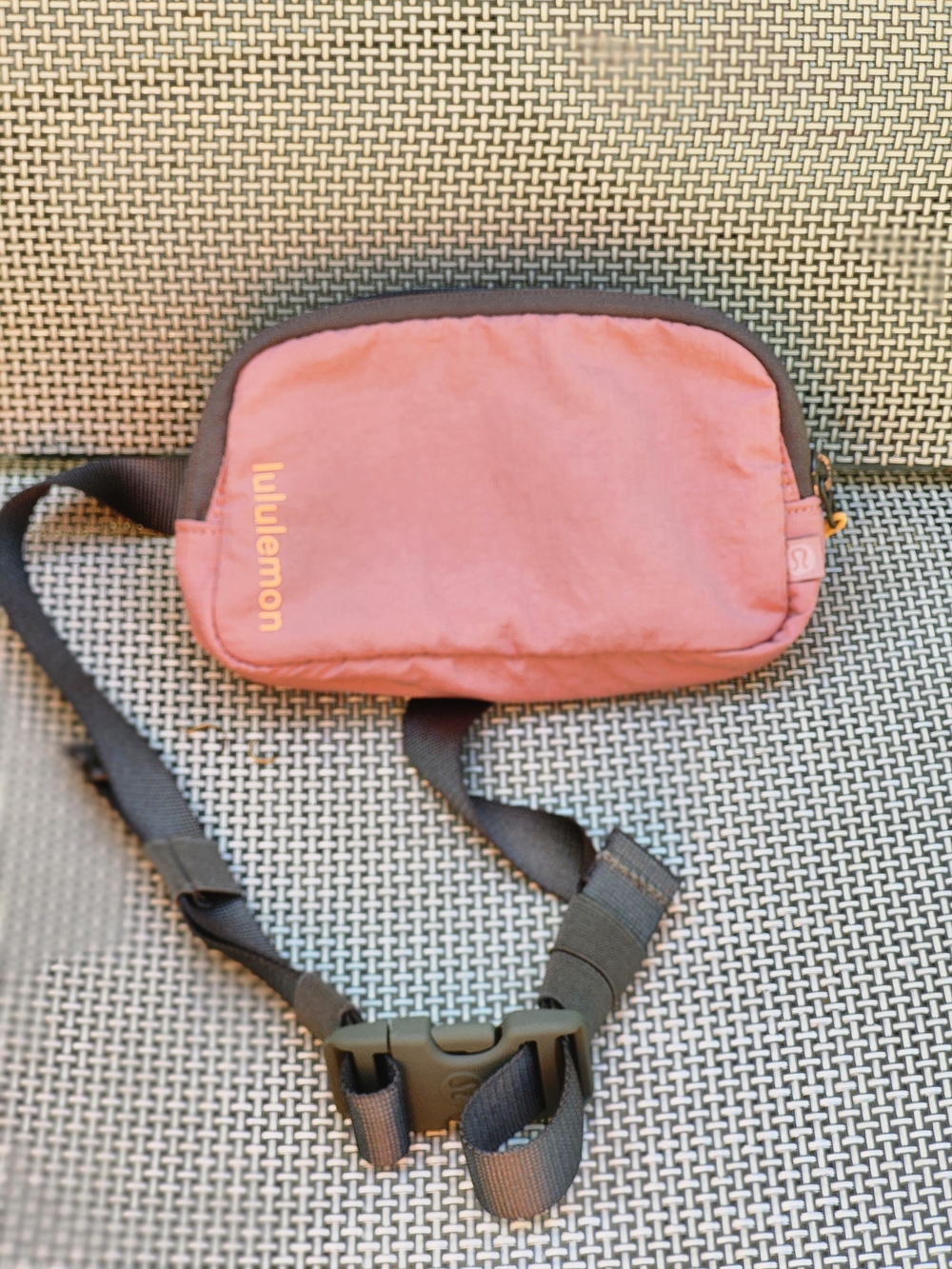 lululemon Everywhere Belt Bag 1L Ripstop Cherry Mist Sunray Orange Zip Pull